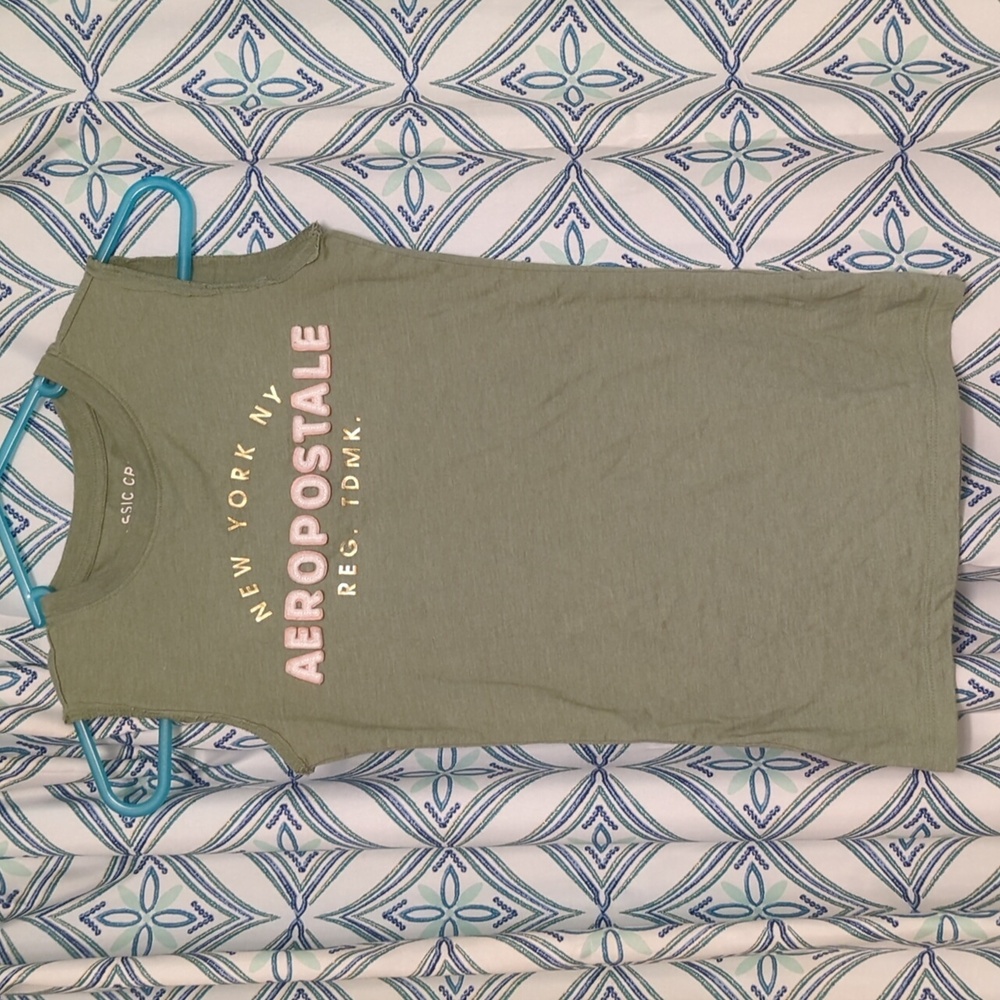 XS Aeropostale I cut into sleeveless super cute but outgrew worn few times